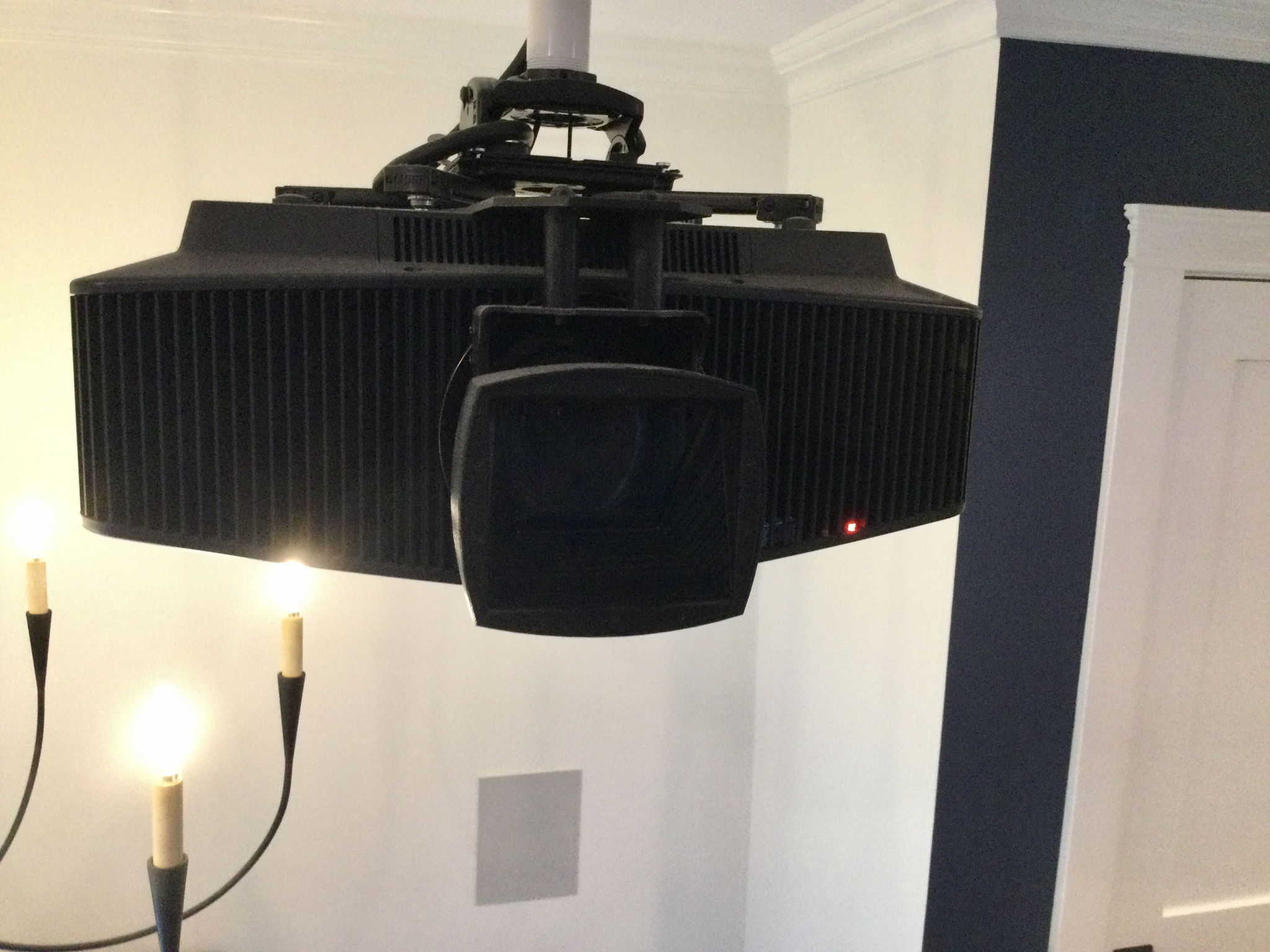 2020 Fully Calibrated Sony VPL-VW885ES 885 4K laser pro...