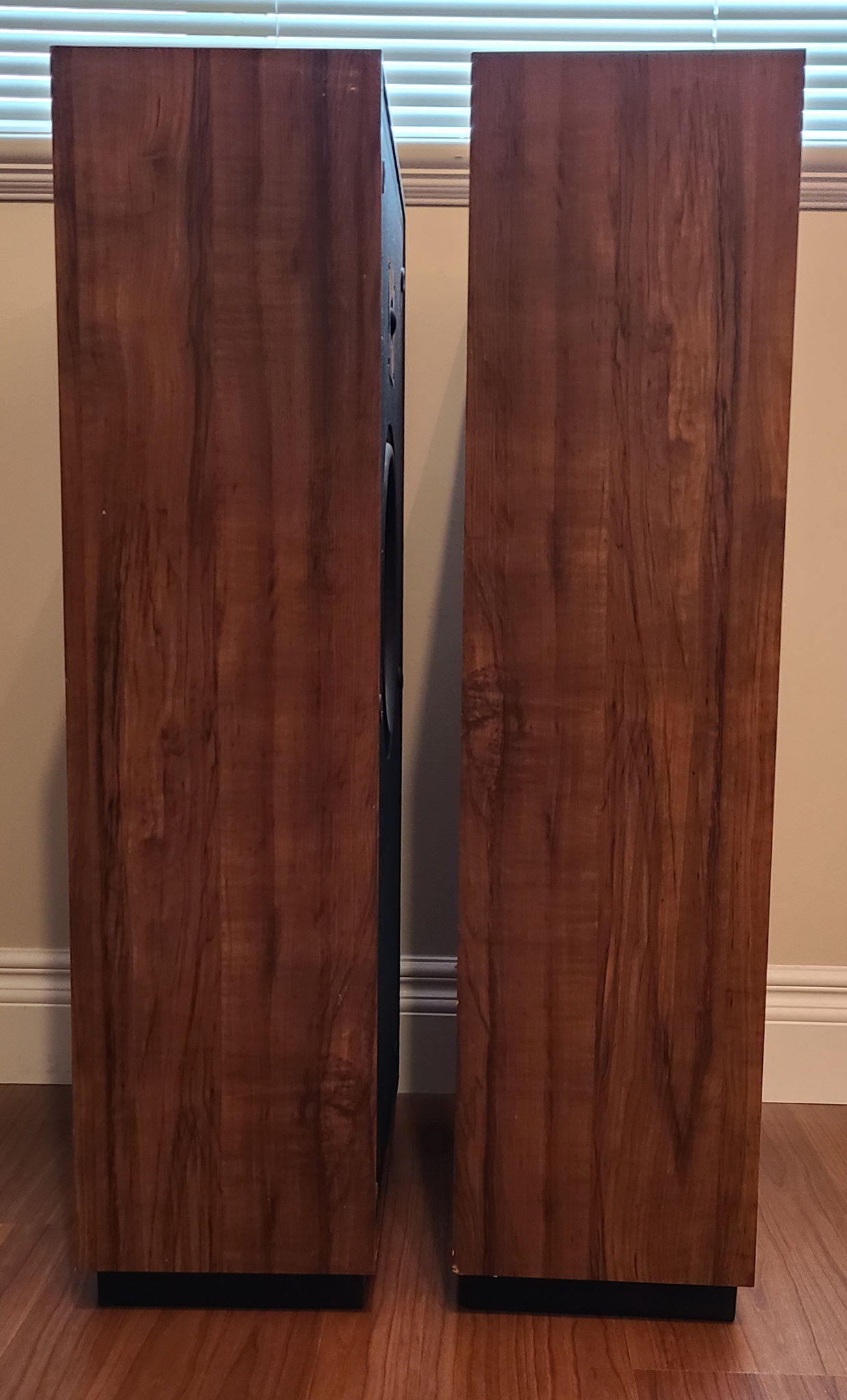 Boston Acoustics A100 II Loudspeakers 7