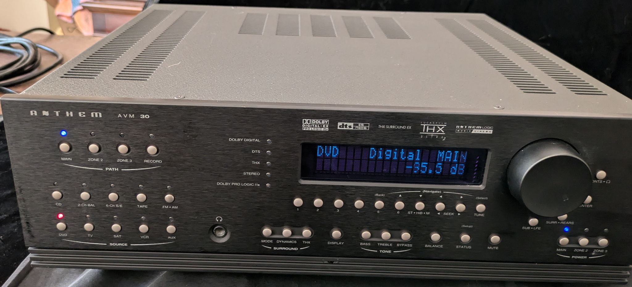 Anthem Preamplifier-Processor-Tuner 3