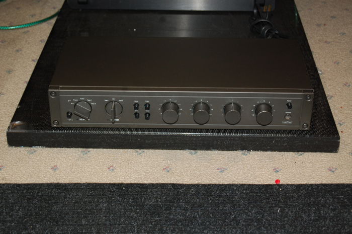 Hafler DH-110 Solid State Preamplifier