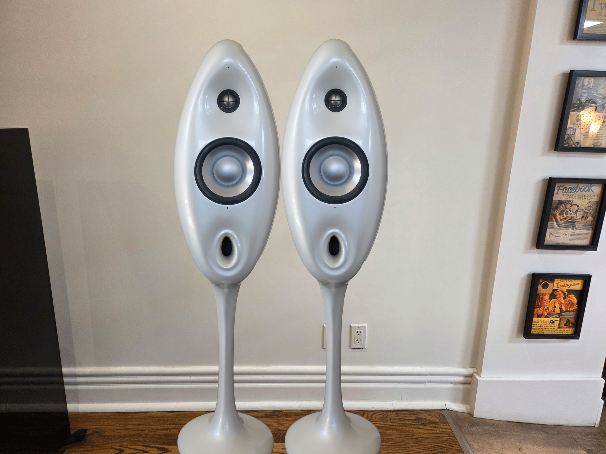 Vivid Audio Oval V1.5SE Speakers (Pearl White): Excelle...