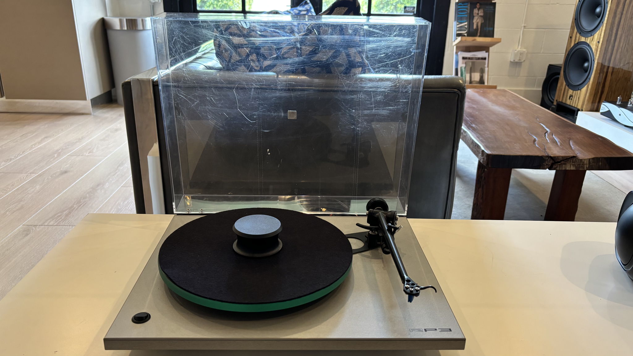 Rega RP3 Planar 3 Turntable Record Player with RB303 To... 11