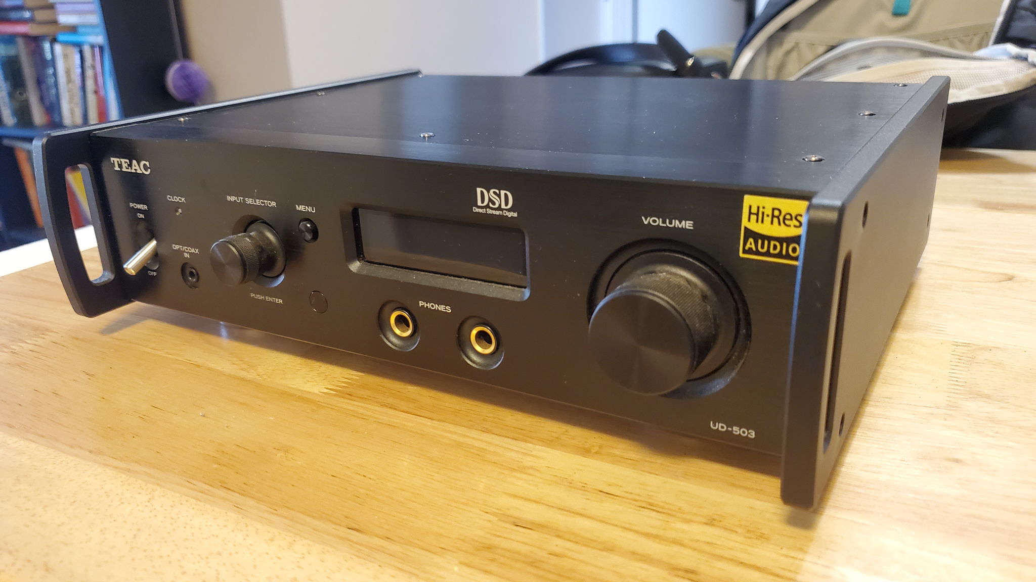 Teac UD-503-B w/ Remote, Balanced Cable, AC Cord 3