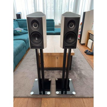Sonus Faber Venere 1.5 Including matching Stands white