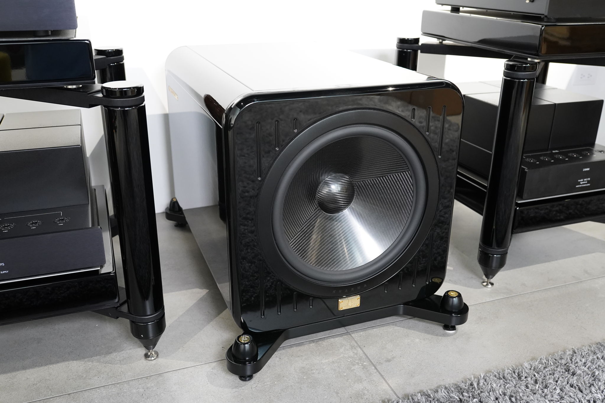 Kharma Exquisite Midi Subwoofer 3