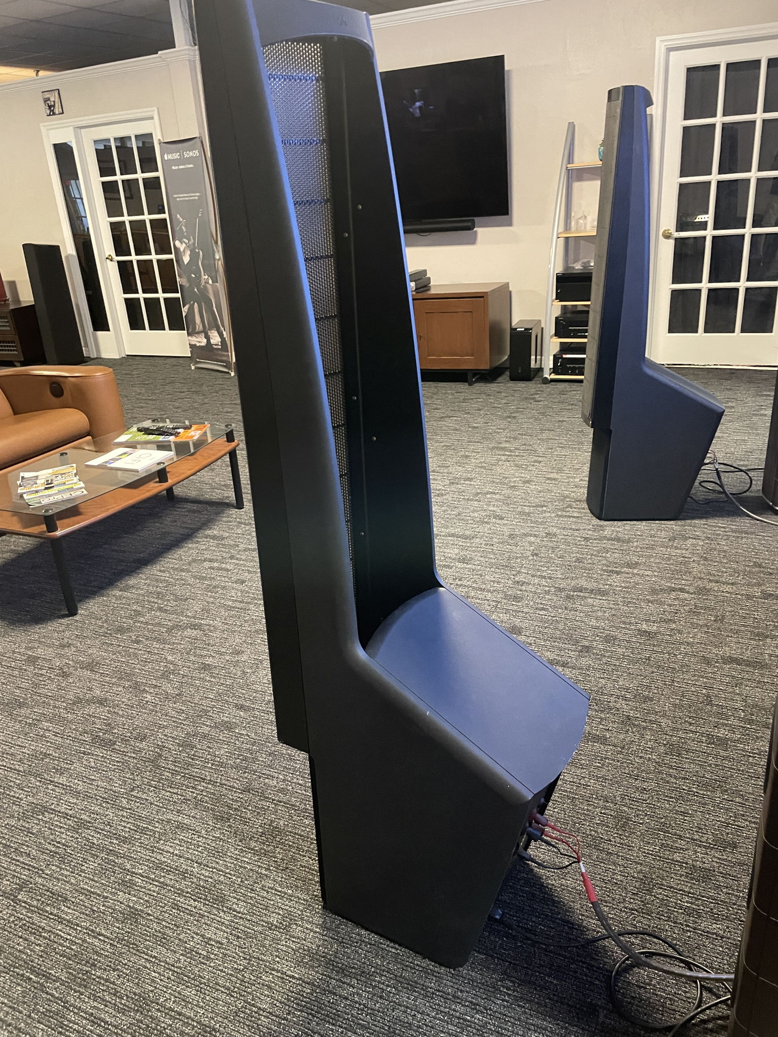 1/pr Martin Logan Ascent floor speakers in blk, play co... 7