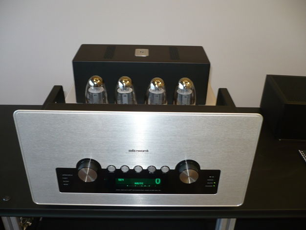 Audio Research GSi75 Full function integrated amplifier