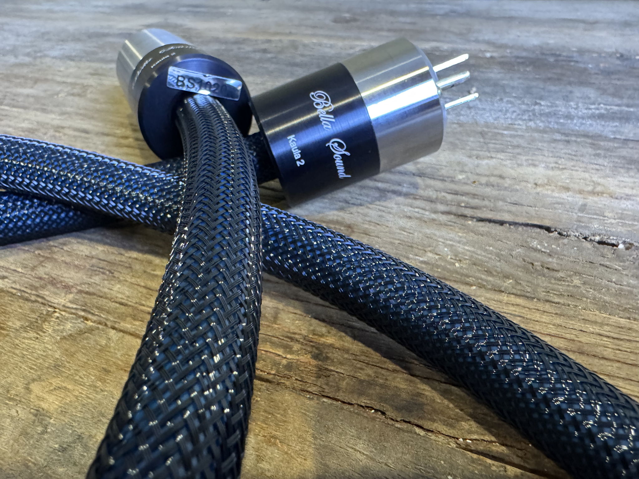 Bella Sound Kaula 2 power cable 2