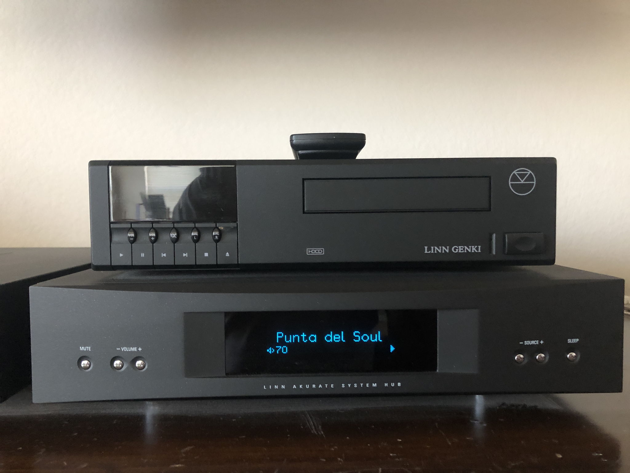 Linn Akurate System Hub and Linn Genki CD Player