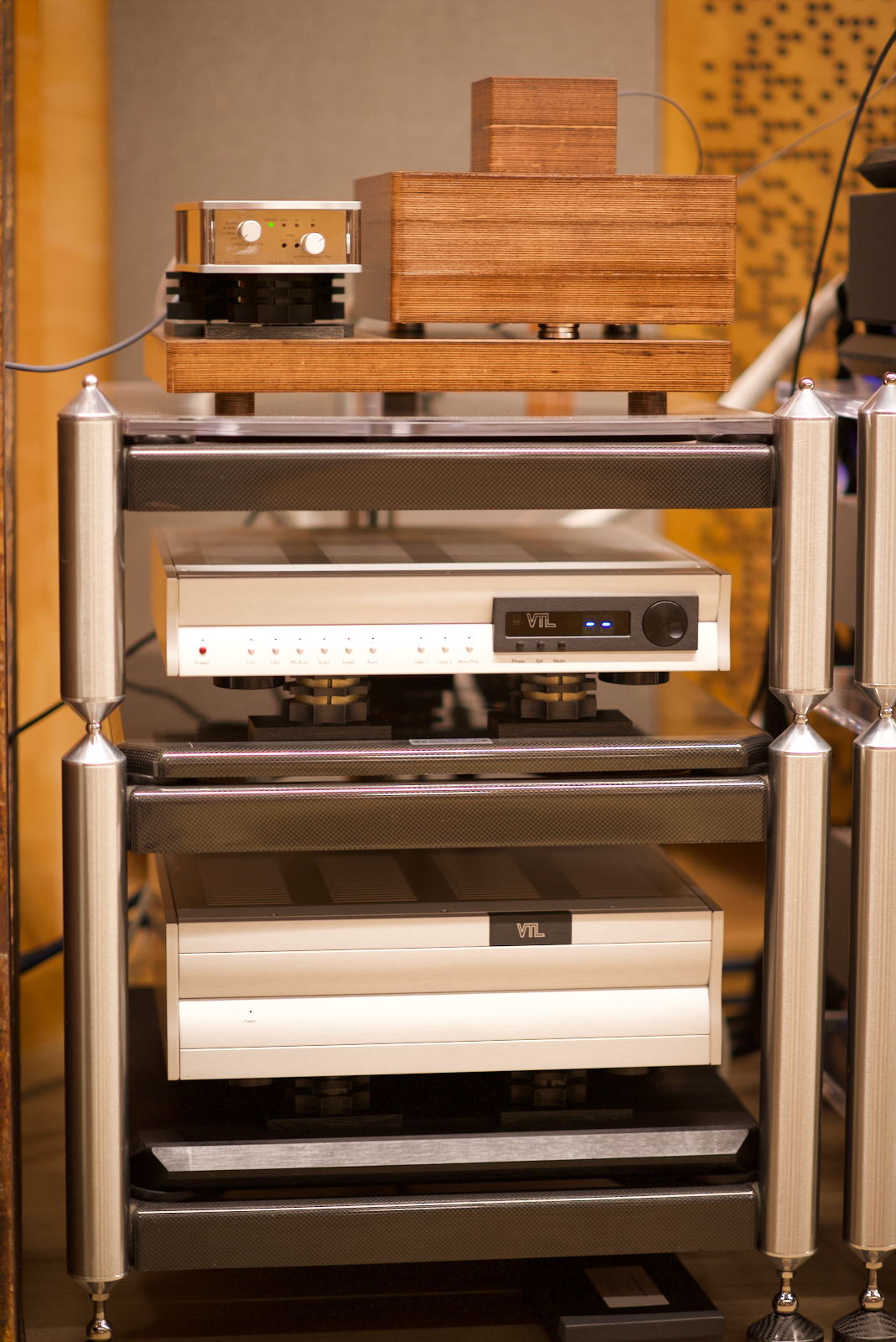 The pre-amp and the PSUs for the table and the TS-150