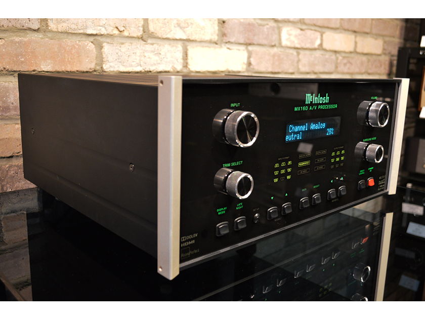 McIntosh MX-160 - ATMOS, DTS, 4K Ultra HD, RoomPerfect DSP Correction Processor
