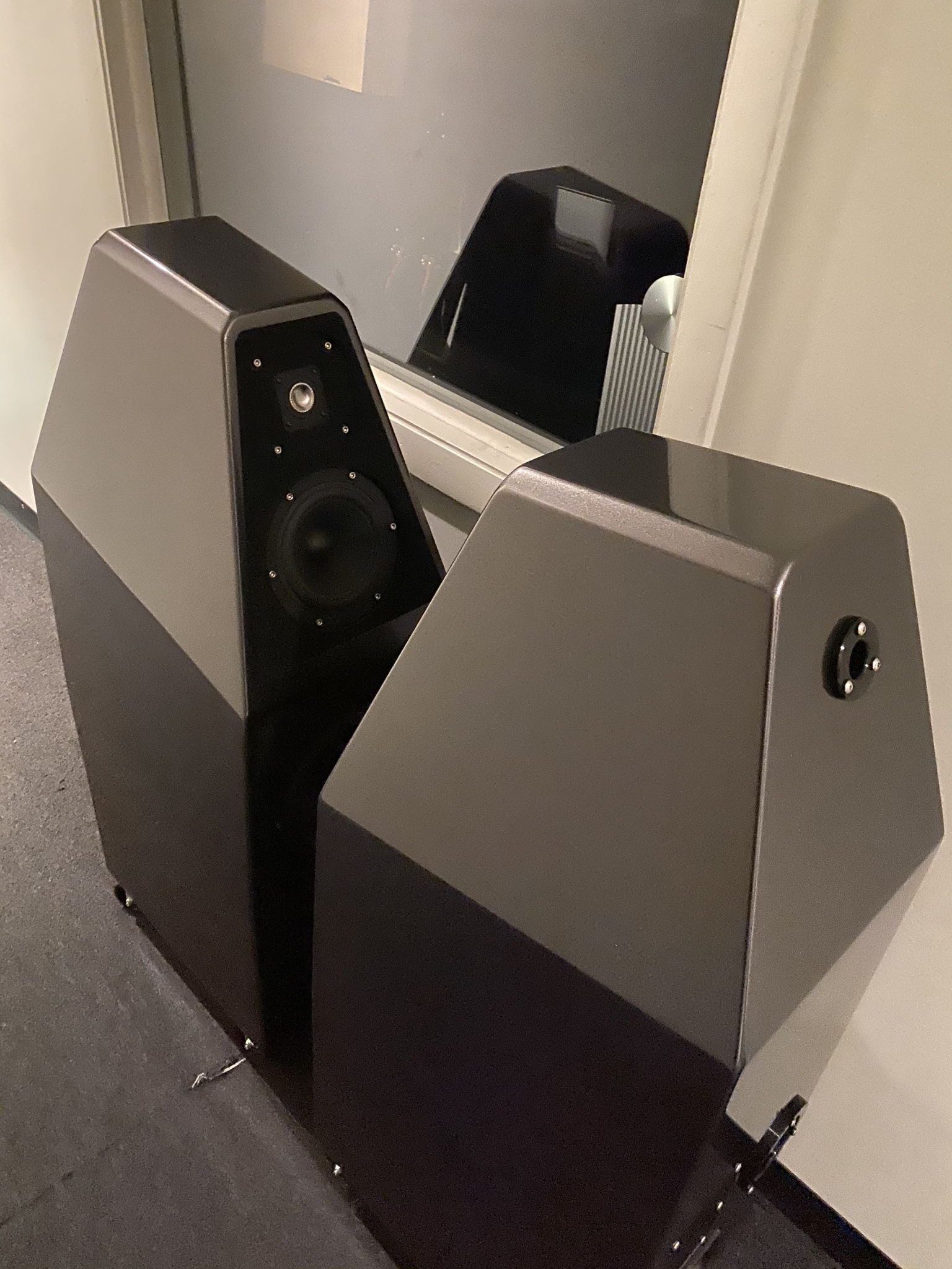 Wilson Audio Sophia mkIII titanium 6