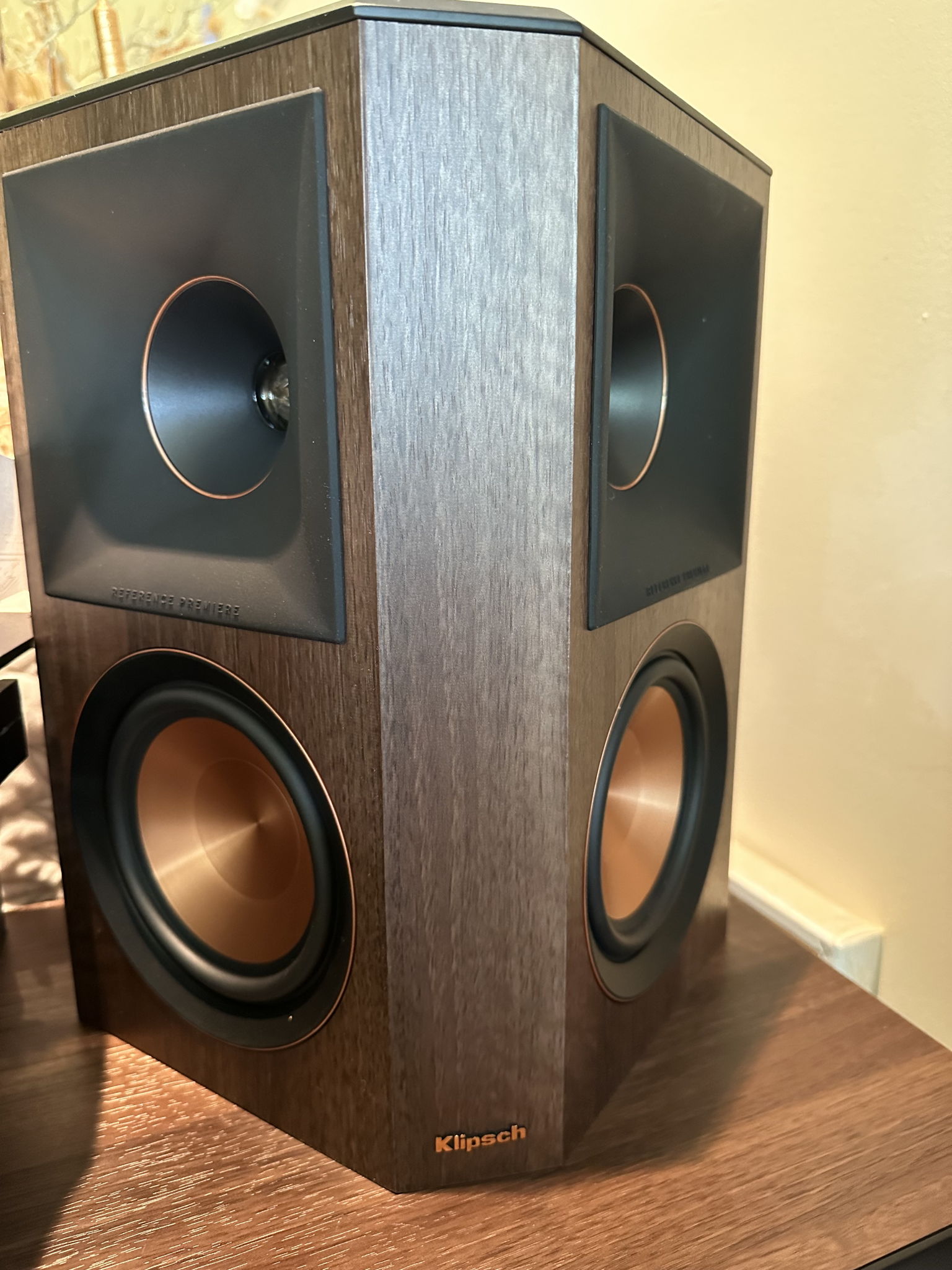 Klipsch RP series  LCR + surrounds and mounting brackets 4