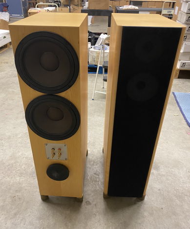 Horning Pericles DX2 Loudspeakers - Cherry Trade-ins!