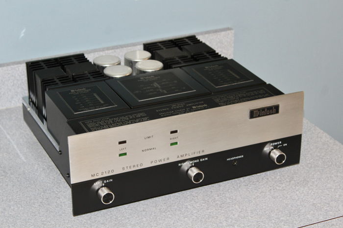 McIntosh MC-2120 stereo power amplifier TOP NOTCH - GOR...