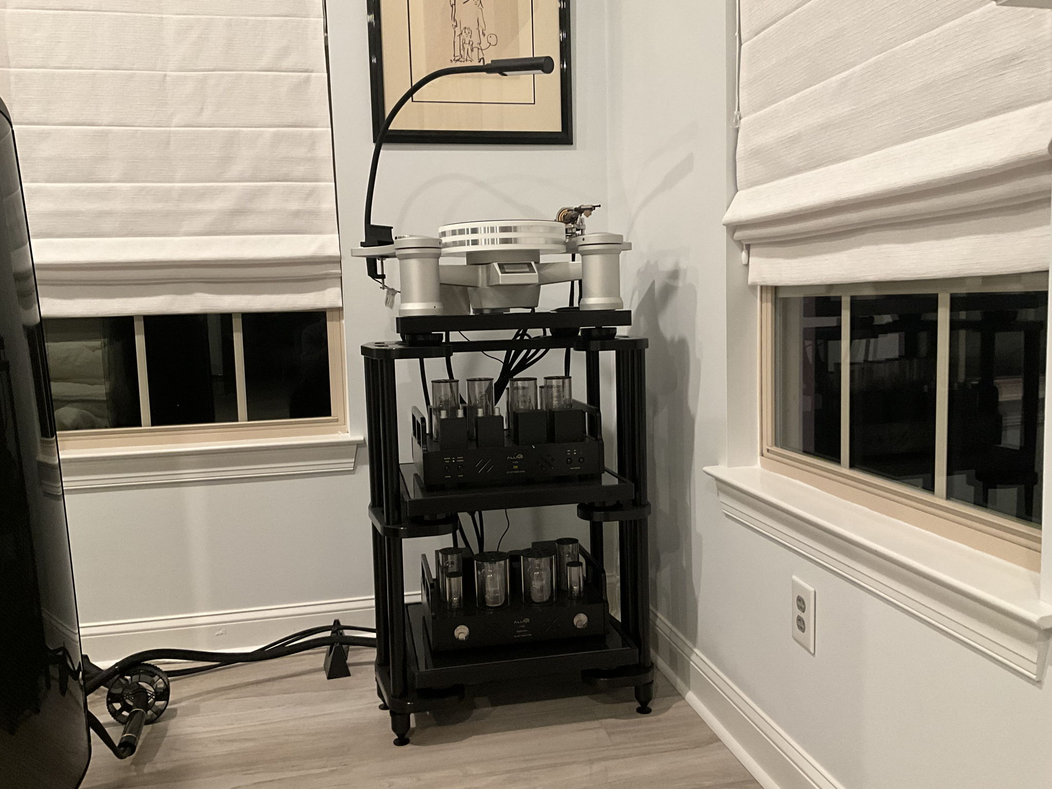 SRA Rack, Allnic H8000 phono stage and Wave Kinetics NVS Reference  Turntable and Durand Tosca tonearm 