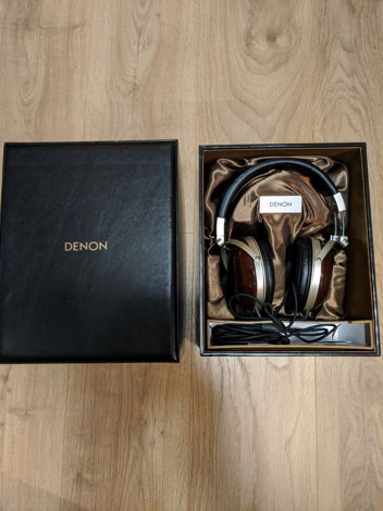 Denon  AH-D7000 Headphone (Price Reduced)