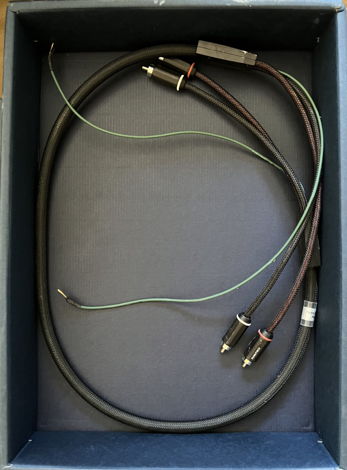 Furutech AG-12 R4 RCA/AC phono cable