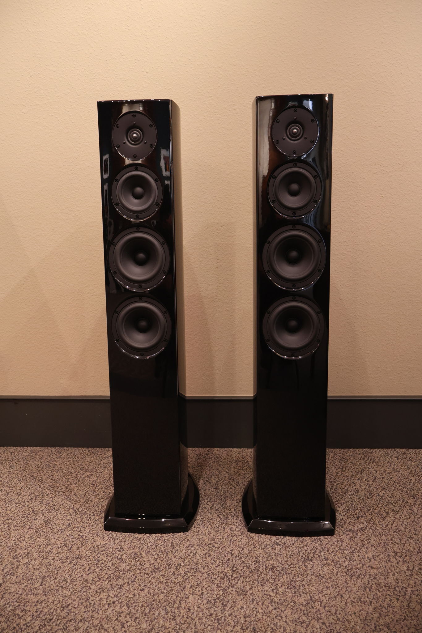 Aerial Acoustics Model 6T Floorstanding Speakers 4