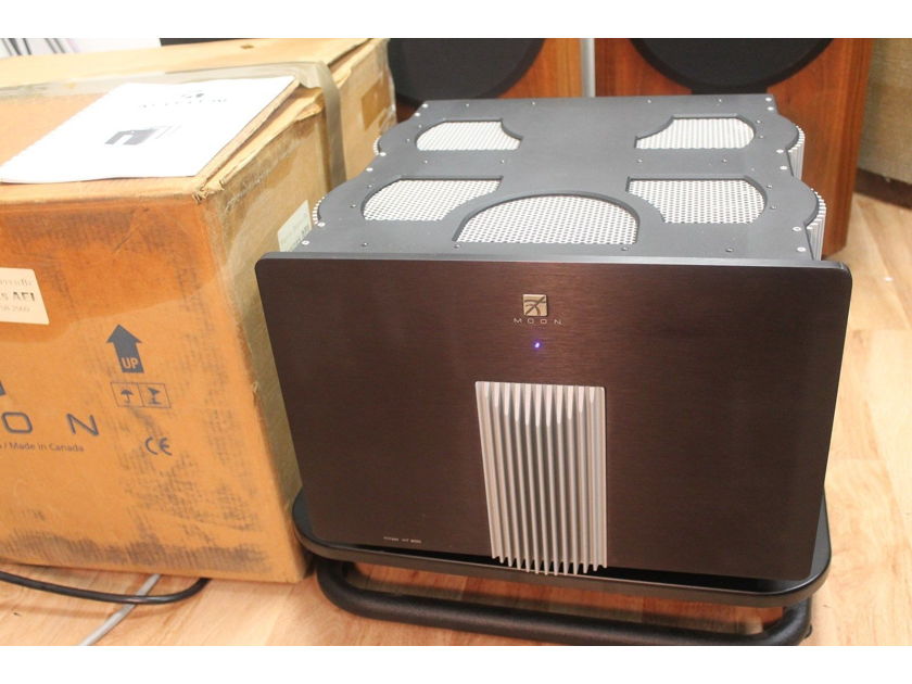Simaudio Moon Titan HT-200 5 Channel Amplifier -Pristine- in Original Box