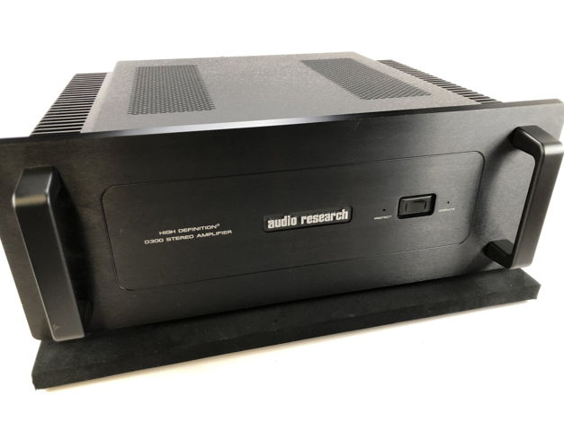 Audio Research D300 Solid State Amplifier - 160W