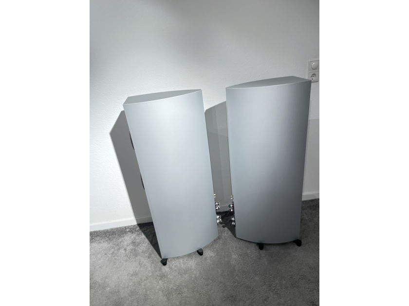 Gauder Akustik Vescova MK2 Black Edition speakers in silver