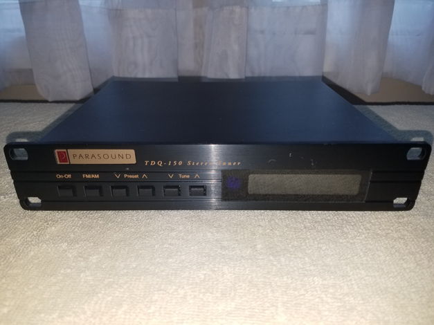 Parasound TDQ-150 Stereo Tuner