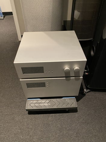Soulution 710 power amplifier 45k retail For Sale | Audiogon