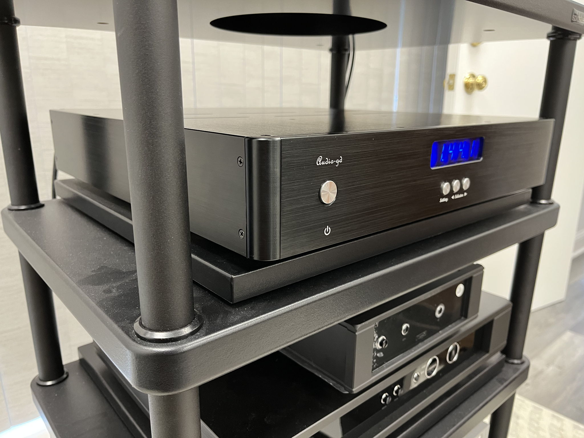 Audio GD R8 MK2 DAC 3