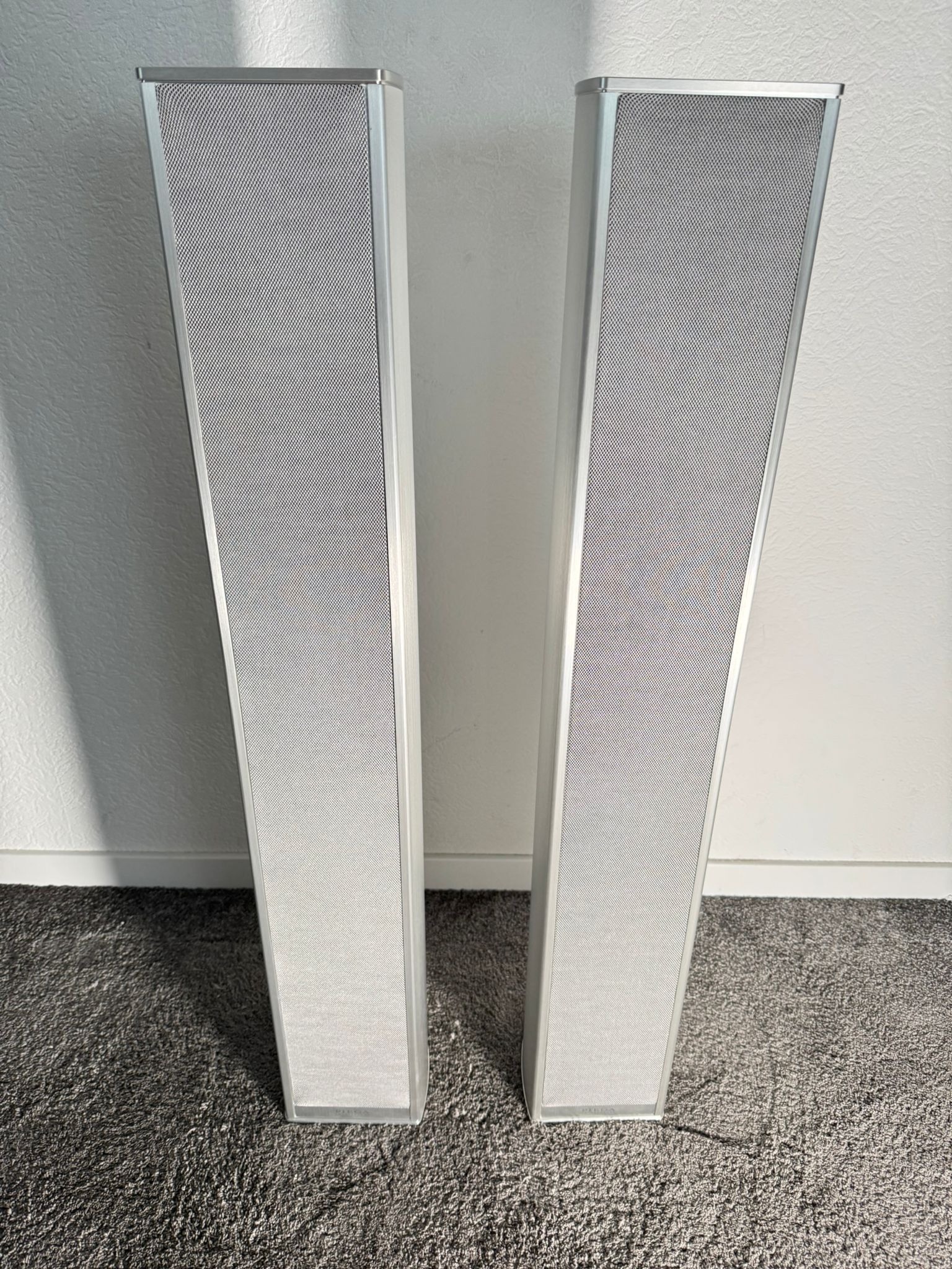 Piega Premium 501 speakers in silver from 2022