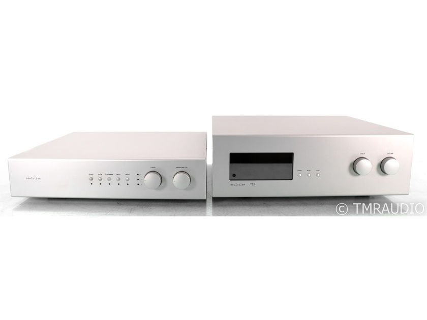 Soulution 725 Stereo Preamplifier w/ 750 MC Phono Stage; Remote (45731)