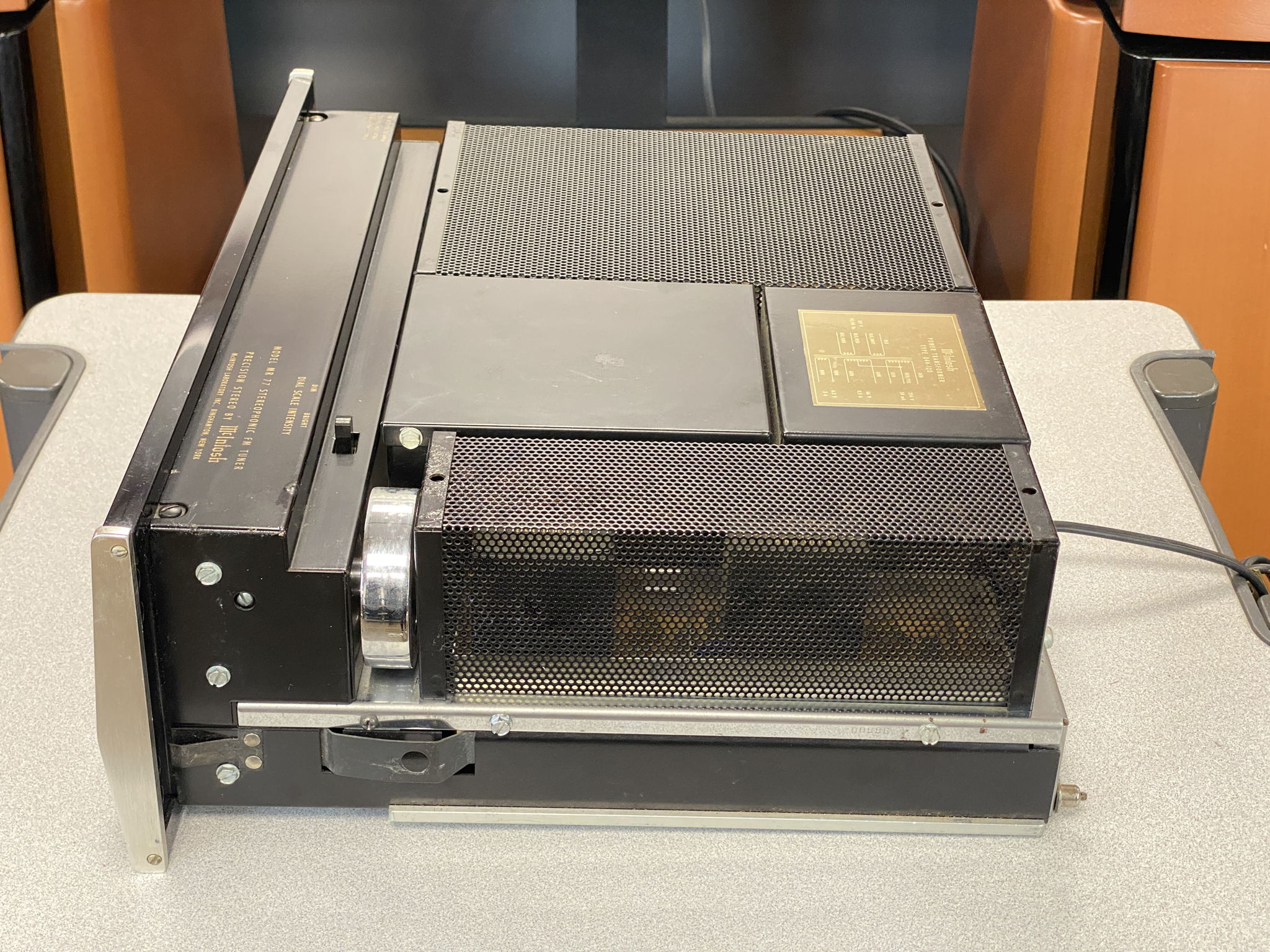 McIntosh MR 77 FM Vintage Stereo Tuner w/ walnut wood c... 10