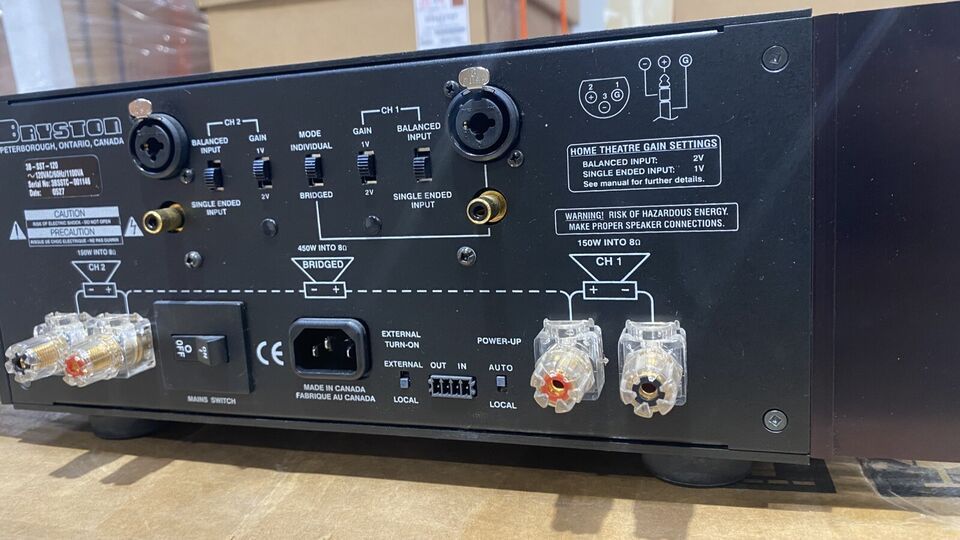 Bryston 19” Black Rack Mount 3B SST Stereo Amplifier 3