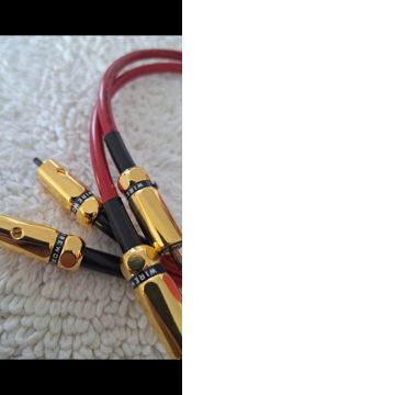 WIREWORLD Digital/Video 75 OHM Interconnects Directiona...