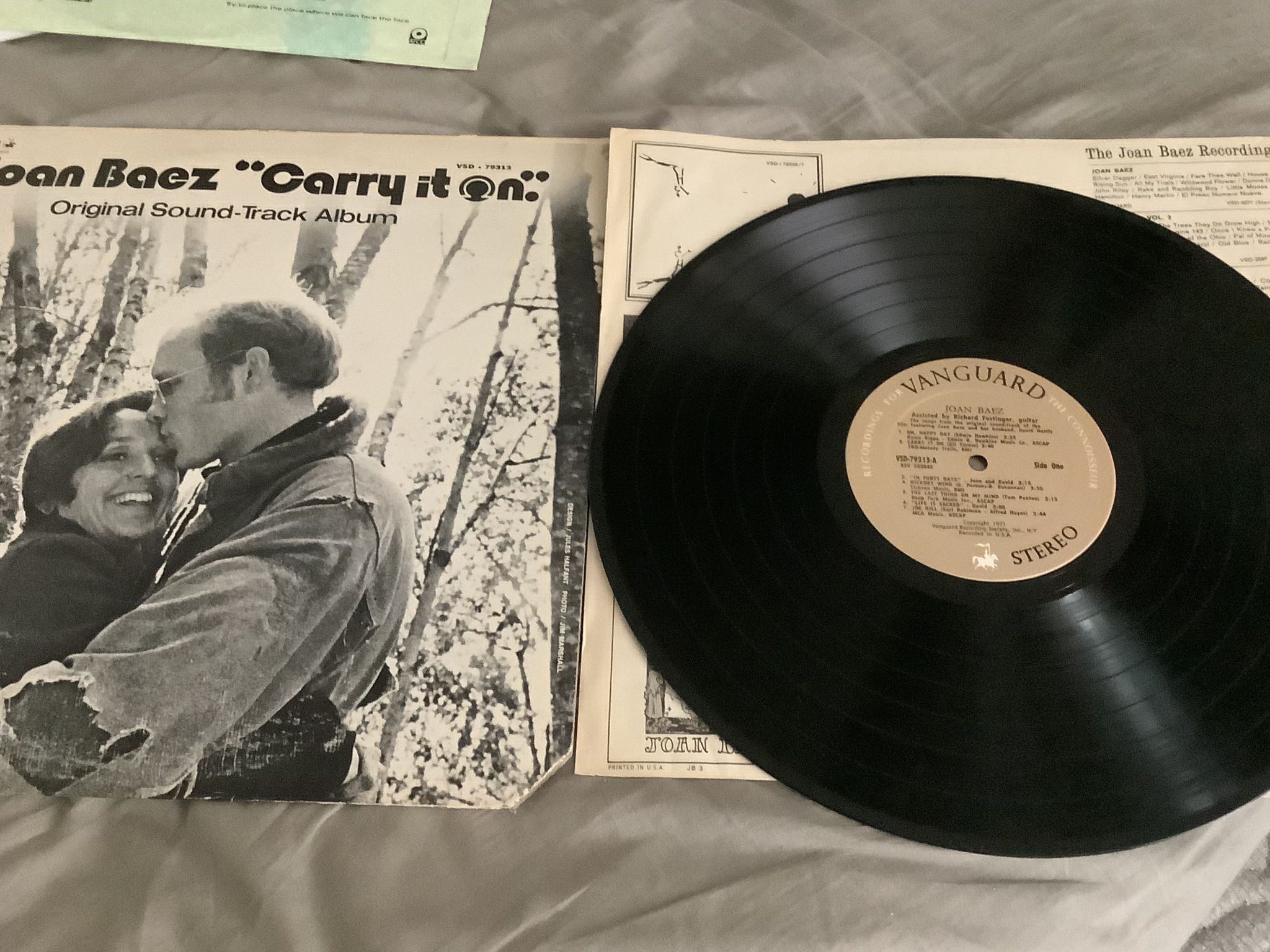 Joan Baez  Carry It On