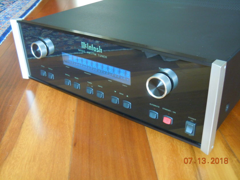 McIntosh MR-85 AM/FM Tuner in MINT Condition.   REDUCED!!