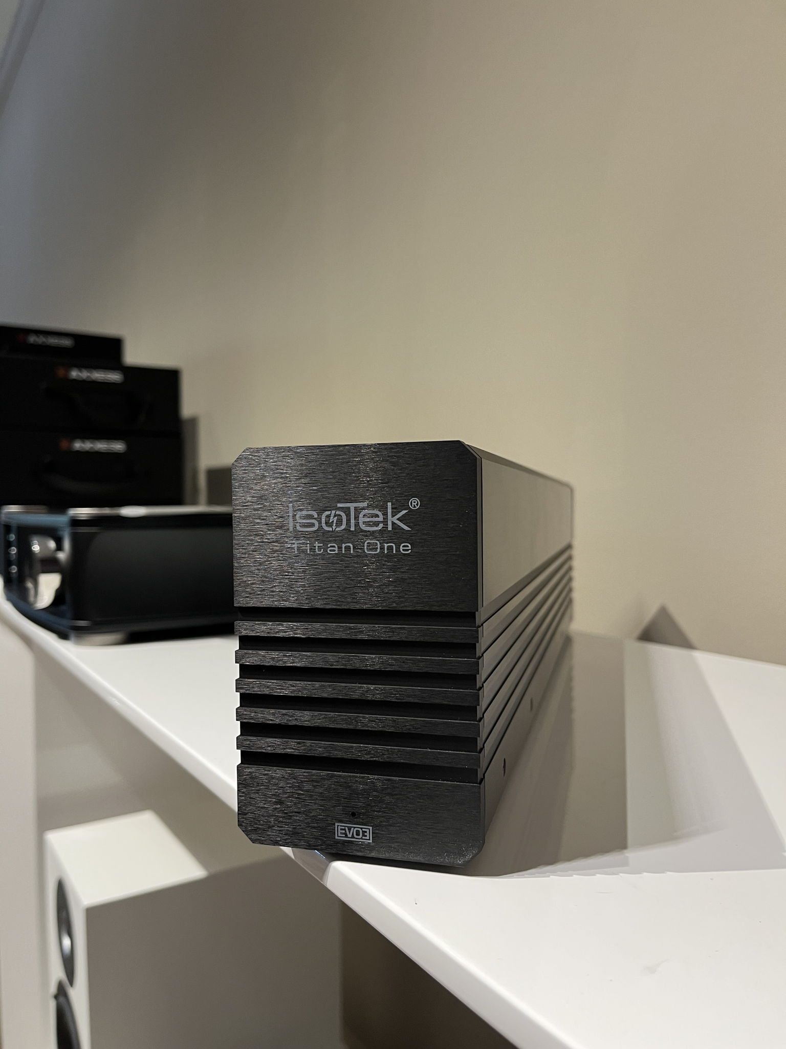 Isotek - EVO3 Titan One - Power Conditioner - Customer ...