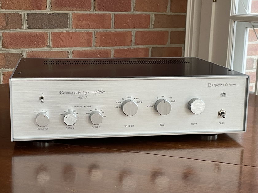 Miyajima Labs EC-5 Preamp for vinyl lovers! Excellent condition