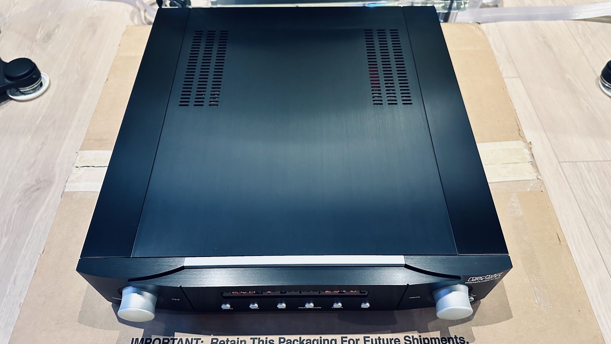 Mark Levinson No 523 Preamplifier with Phono Stage MINT 5