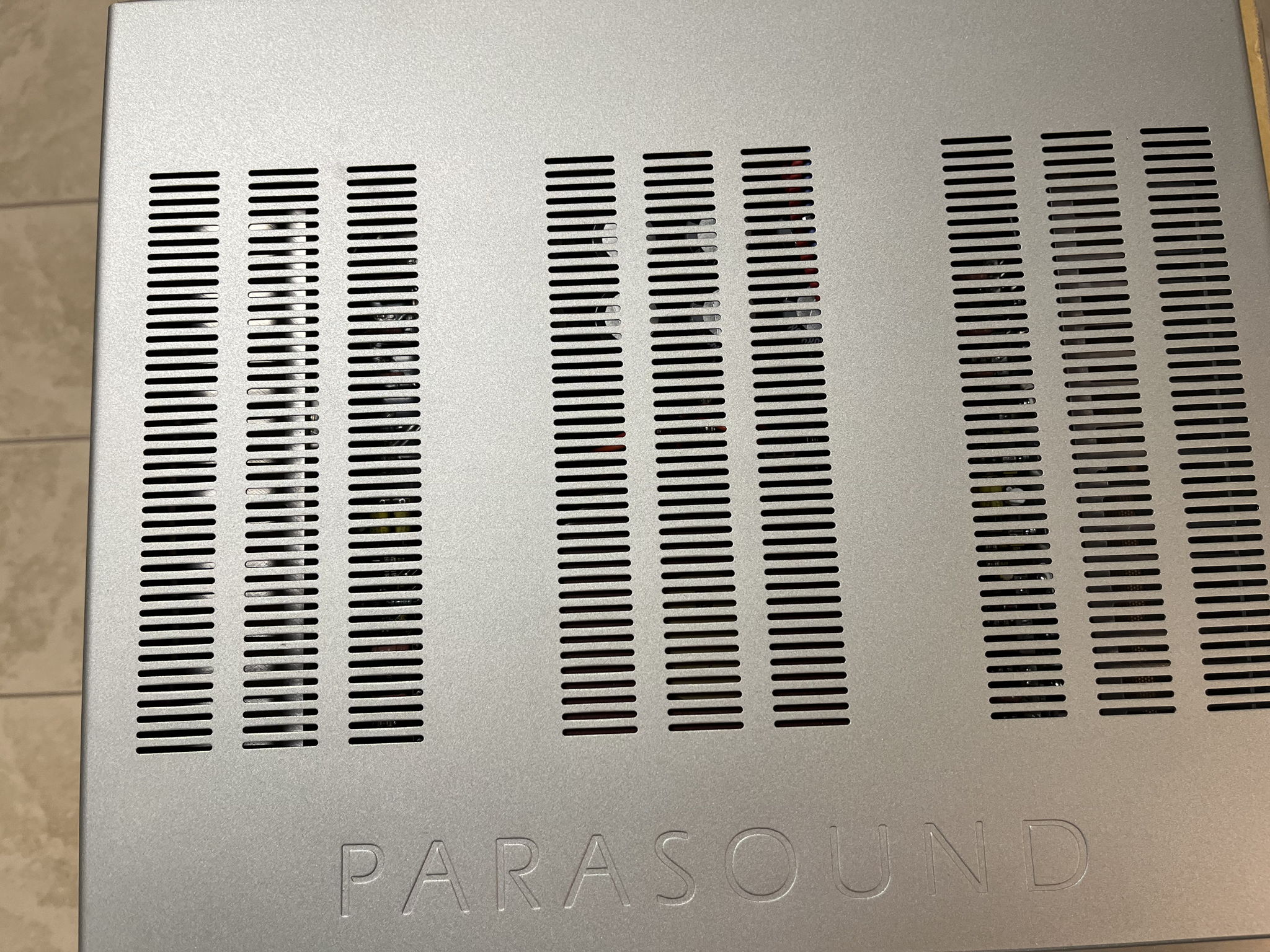 Parasound Halo A-23+ in SILVER 6