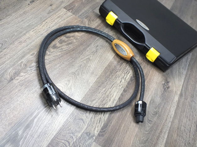 Jorma Design Origo power cable 2,0 metre