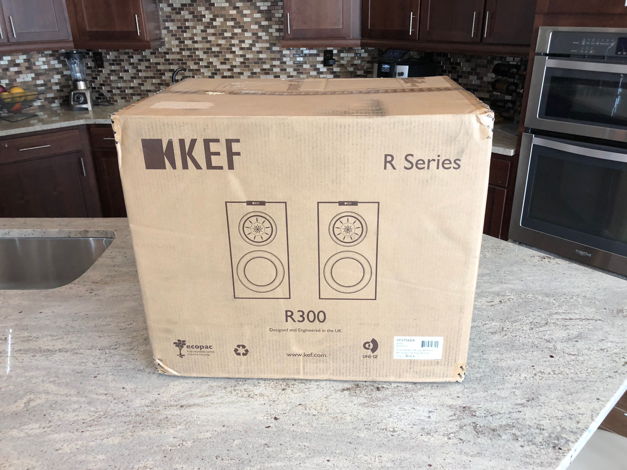 Kef R300 Black Pair New In Factory Sealed Box