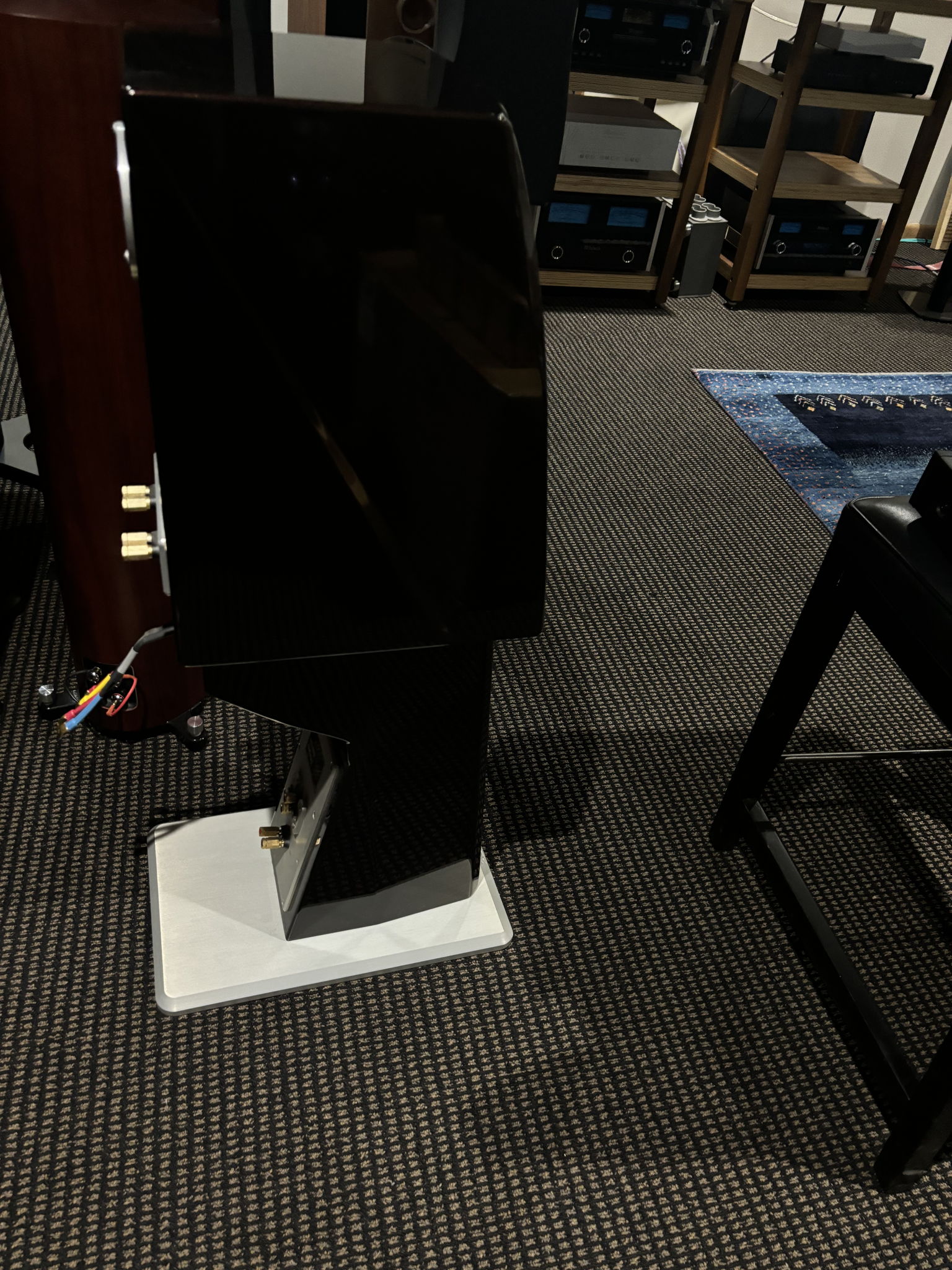 Wilson Audio Certified Authentic™ Pre-Owned Duette 2's ... 9