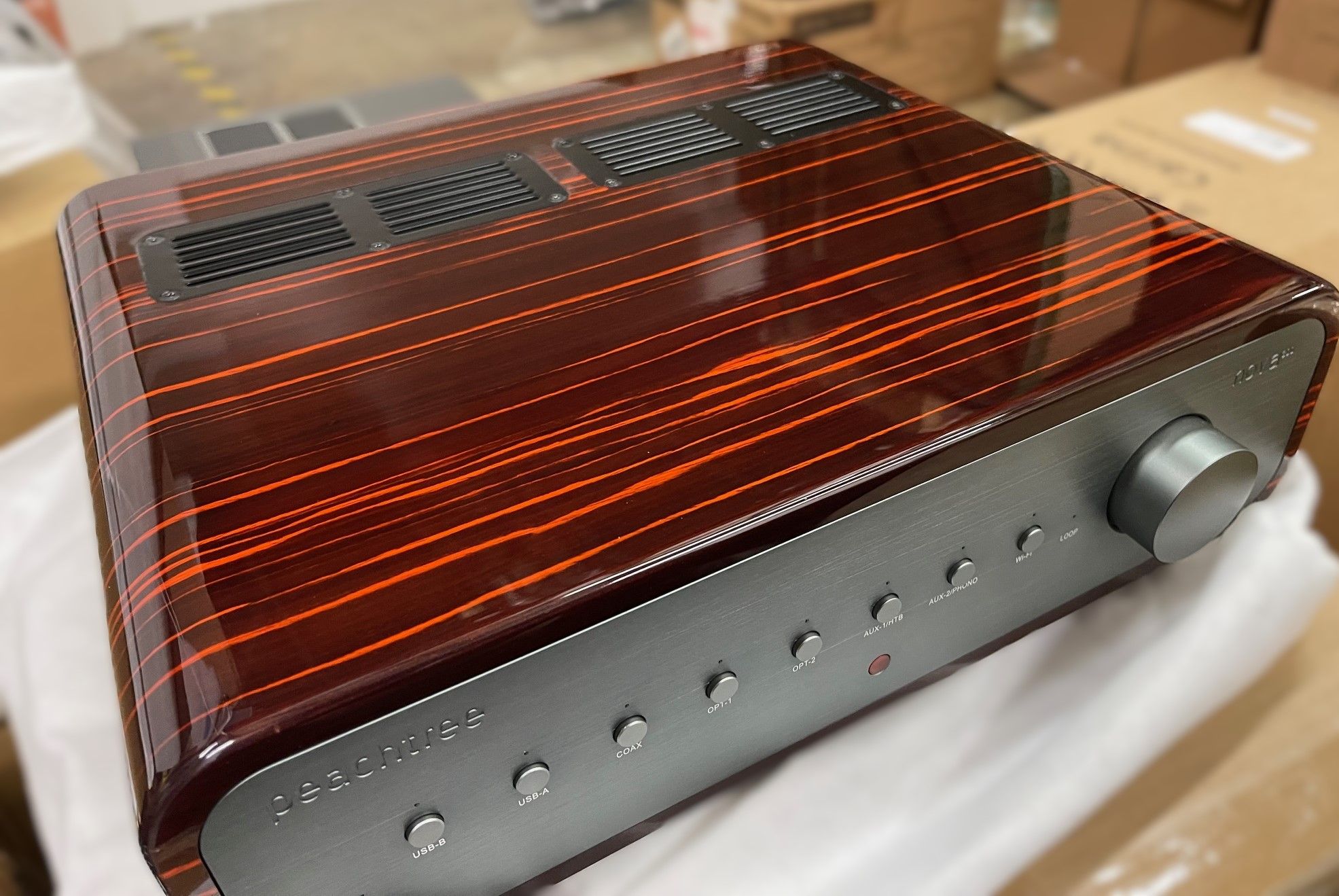 Peachtree Audio Nova 300 Gloss Ebony- Preowned 5