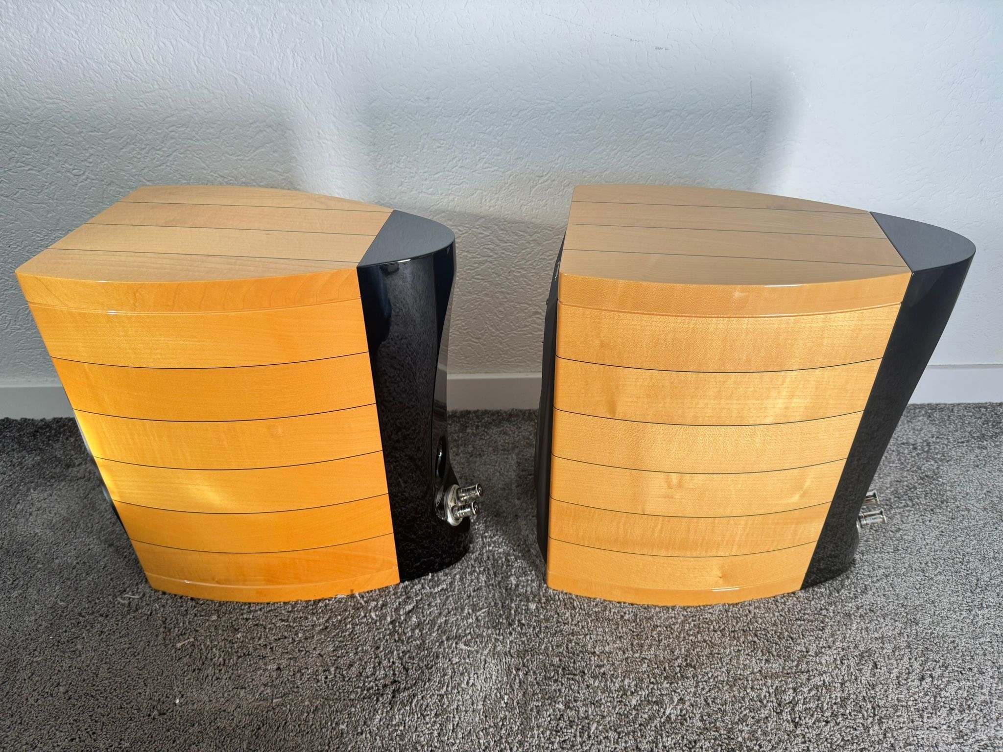 Sonus Faber Guarneri Palladio speakers with stands limited 8