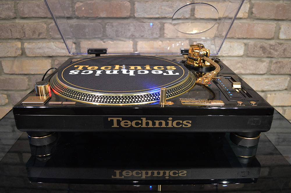レア！シャンパンゴールド！ Technics SL-1200 MK3D 2台 Technics SL-1200GLD - Limited Edition (#01 For Sale