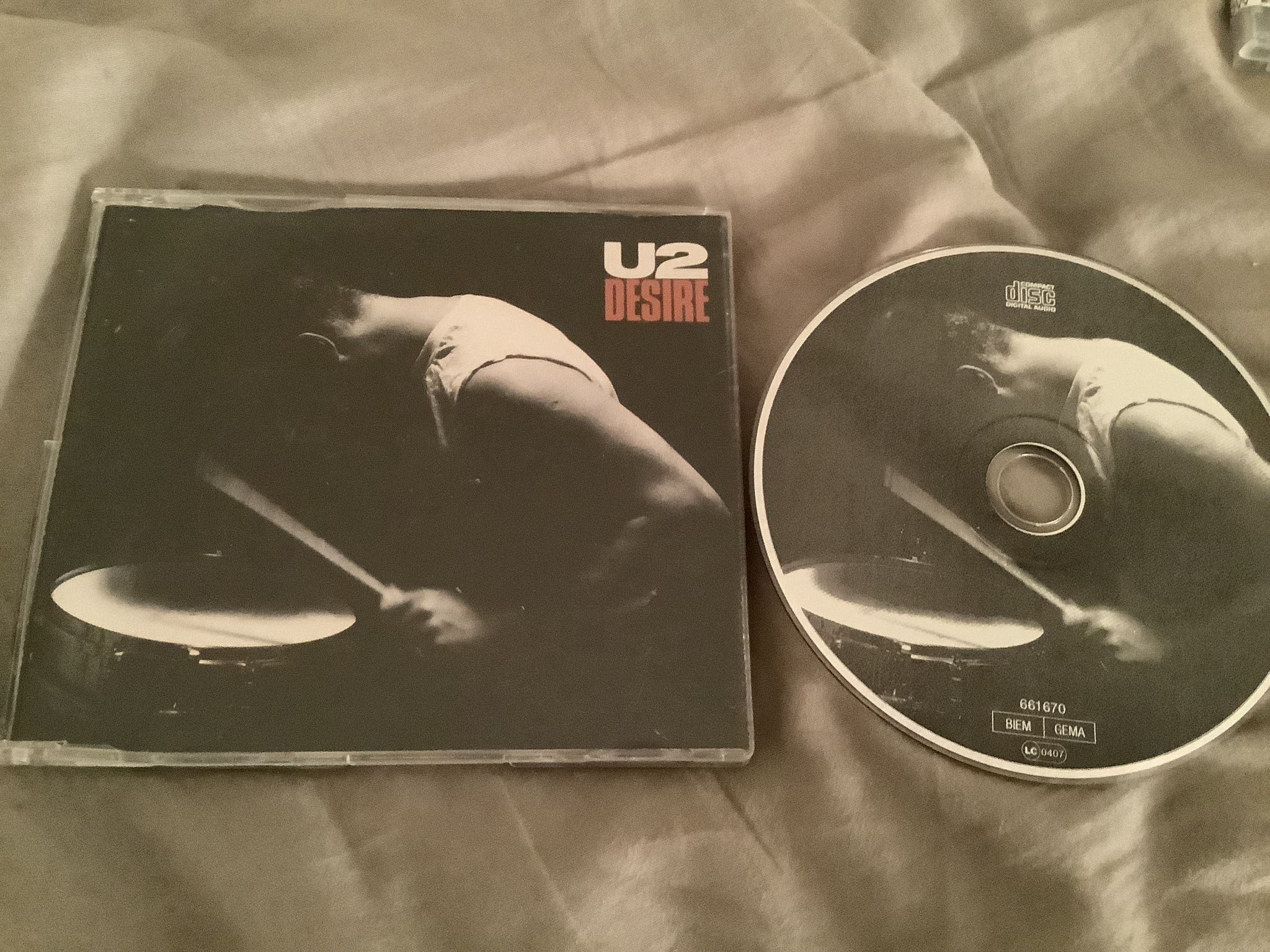 U2 Island Records CD EP Three Versions  Desire