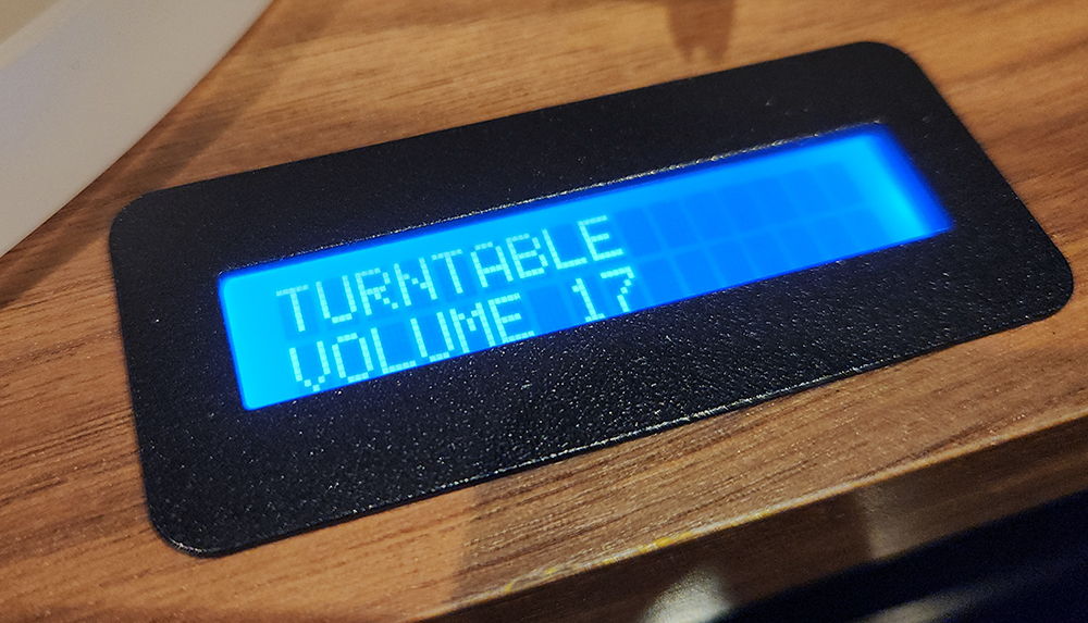 Pro-Ject Audio Systems Juke Box S2 in Walnut w/ Ortofon... 10