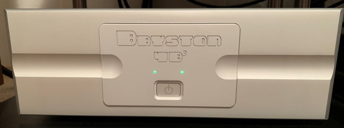 Bryston 4B3 - Silver with 17" Faceplate