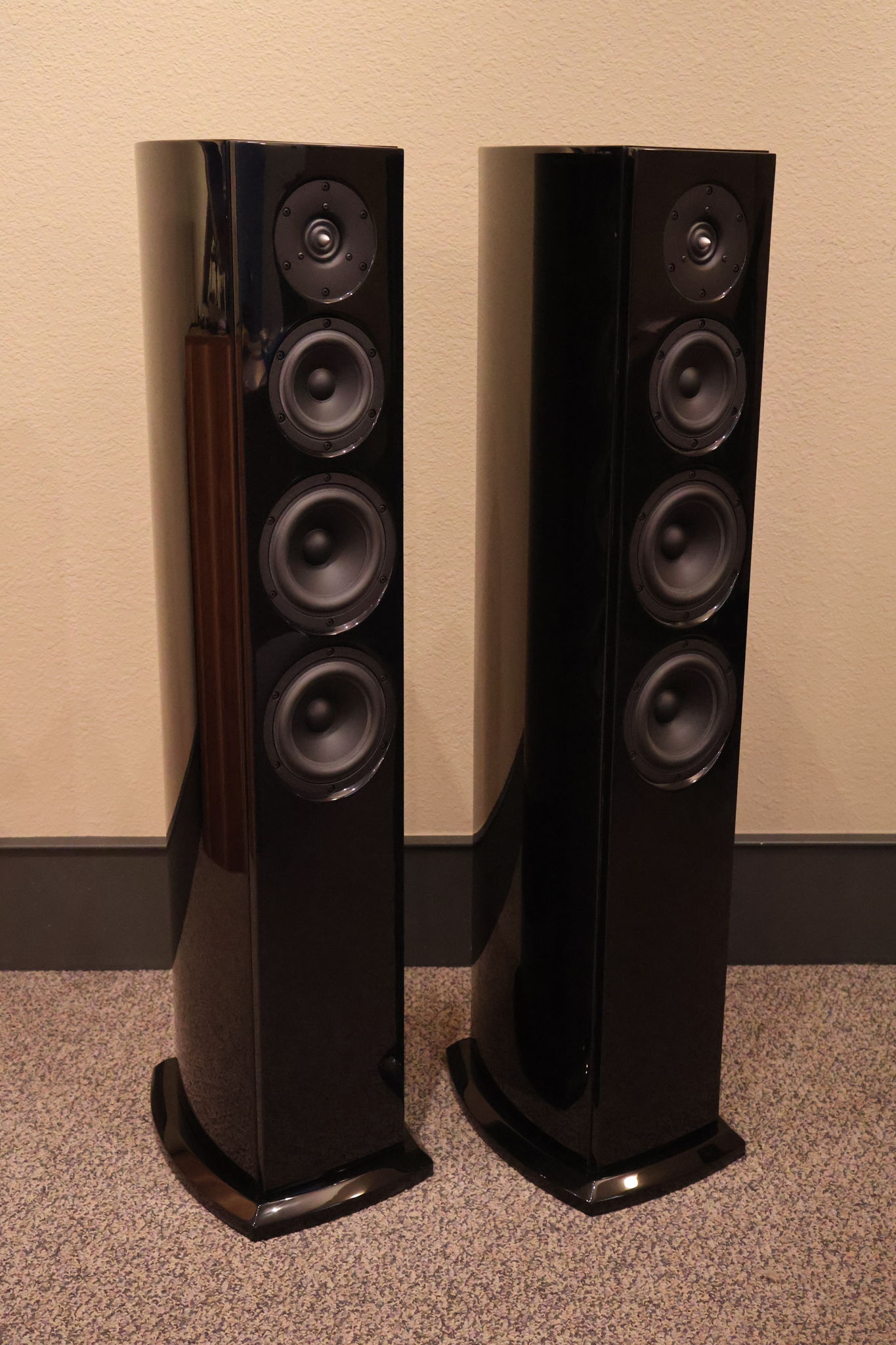 Aerial Acoustics Model 6T Floorstanding Speakers 2